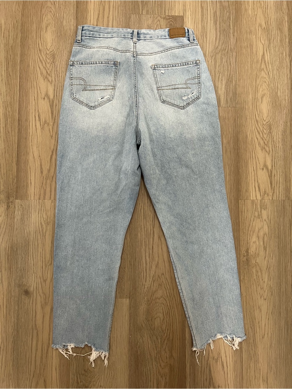 American Eagle Curvy Mom Jeans Distressed Patched Raw Hem Size 8 - Picture 11 of 15